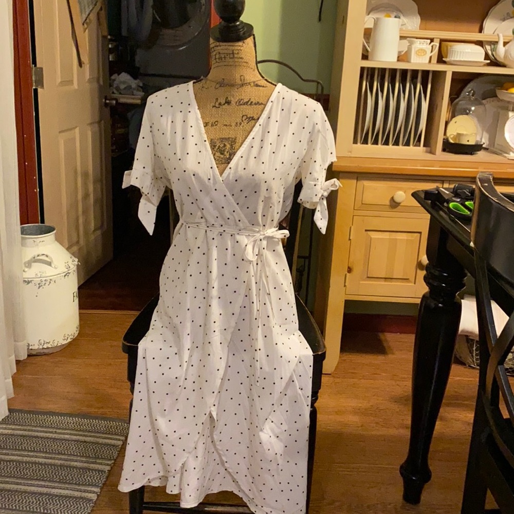 White summer maxi dress